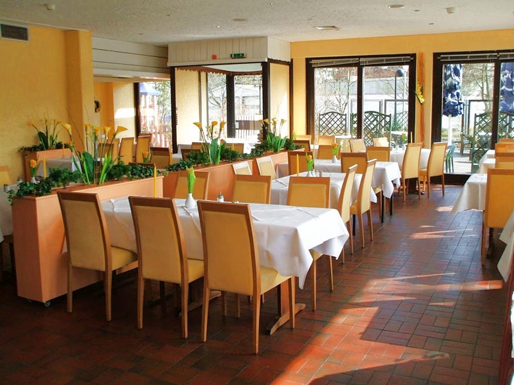 Haus Vier Jahreszeiten In Hahnenklee Am See 戈斯拉尔 餐厅 照片